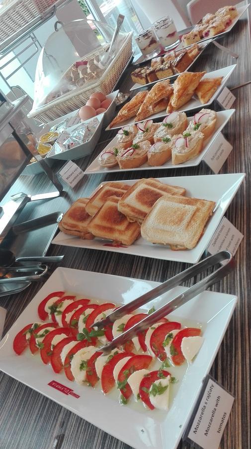 Hotel Olympia Kopřivnice Eksteriør billede